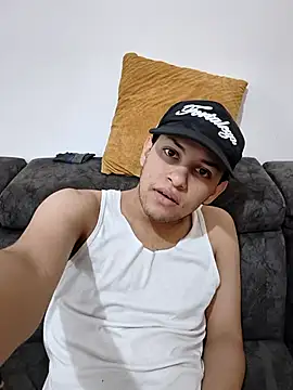Top_and_bottom Live XXX Chat