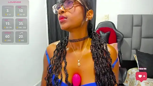 MurphyAngelina Adlı Modelin Canlı XXX Sohbeti