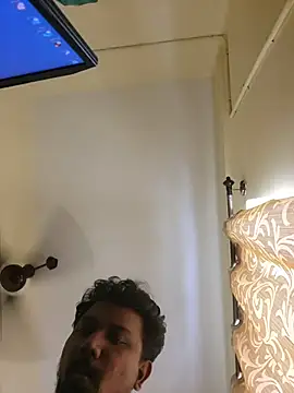 Živý XXX chat BnglrMalluAachu