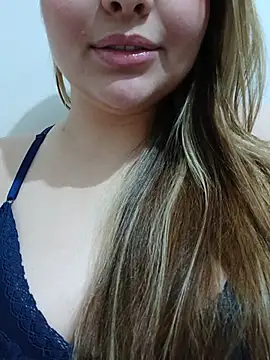 Klara2221 Live XXX-Chat