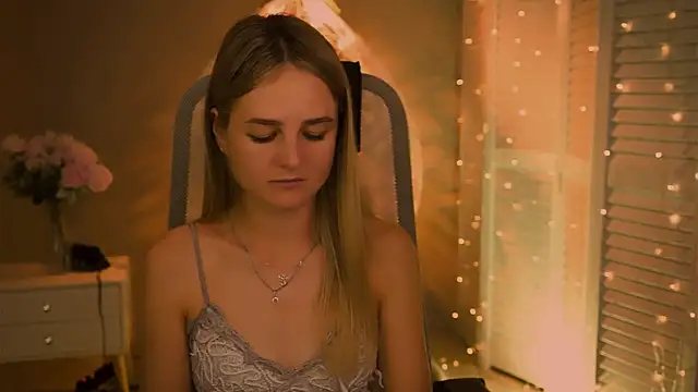 DeboraLarson – Naživo XXX chat