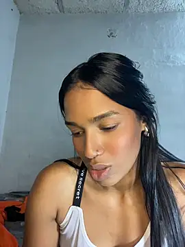 FlorSalvaje_'s Live XXX Chat