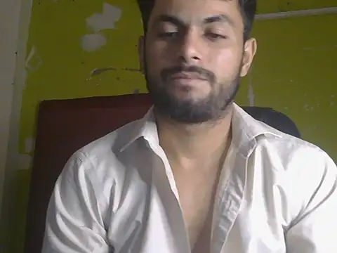 Stubborndesiboy's Live XXX Chat