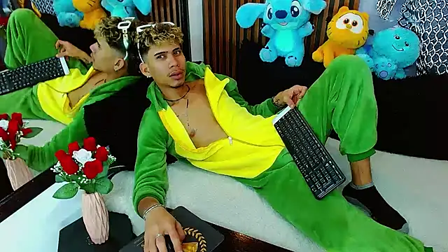 Skinny_cute_Alyer Live XXX-chat