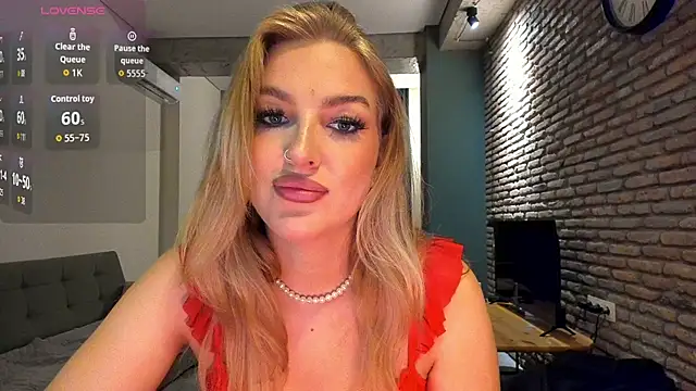 fifteenpoem live XXX chat