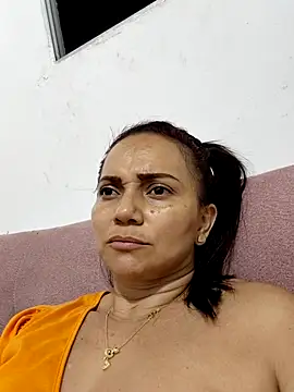 Amanda39's Live XXX Chat