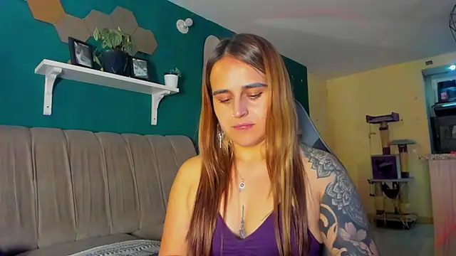 evy_orange1 Adlı Modelin Canlı XXX Sohbeti