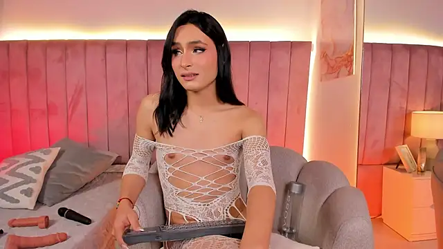 Chat +18 de Isabella_Laurent ao vivo