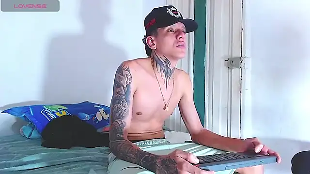 دردشة gabriel_reyes21 الجنسية المباشرة