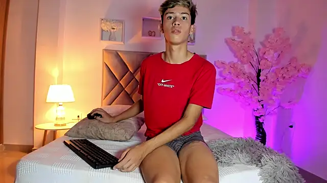 Baby_noahttのライブXXXチャット