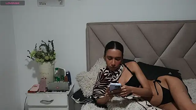 Bonnieshyy লাইভ XXX চ্যাট