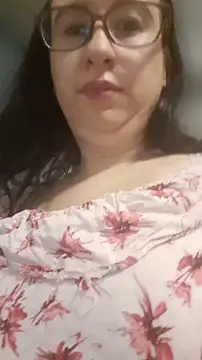 Tinka-Bella-Privat Adlı Modelin Canlı XXX Sohbeti