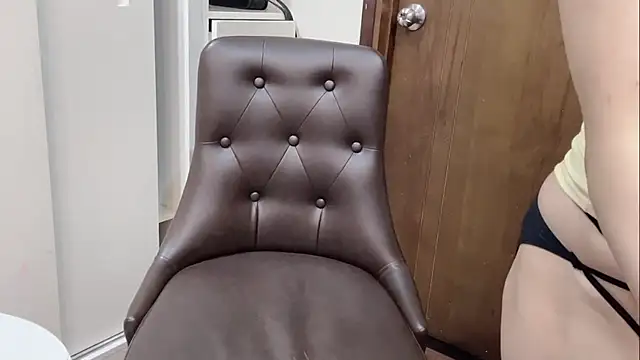 XXX chat uživo modela ani-want