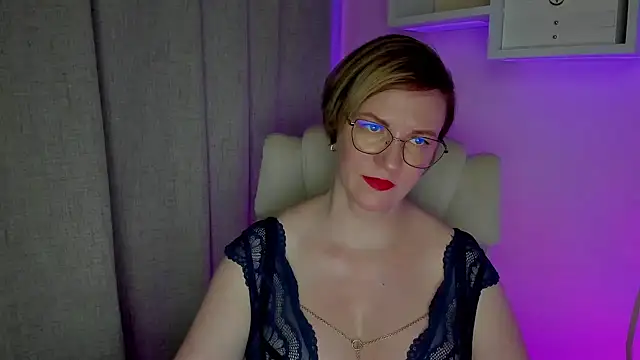 feliziaDesire – Naživo XXX chat