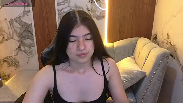 Chat +18 de alesia_v_v ao vivo