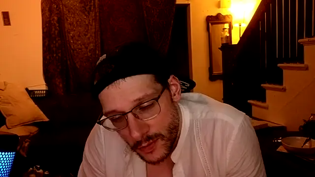 צ'אט XXX בשידור חי של MasterDaddyCool