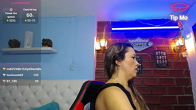noelia_milf19 Live XXX Chat
