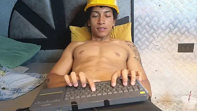 Živý XXX chat EnriqueBrook