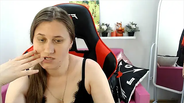 Chatroom XXX en direct de Lucky_Lana