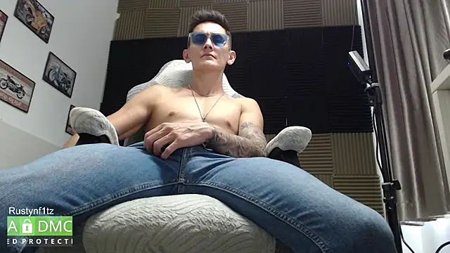Rustynf1tz_ Live XXX Chat
