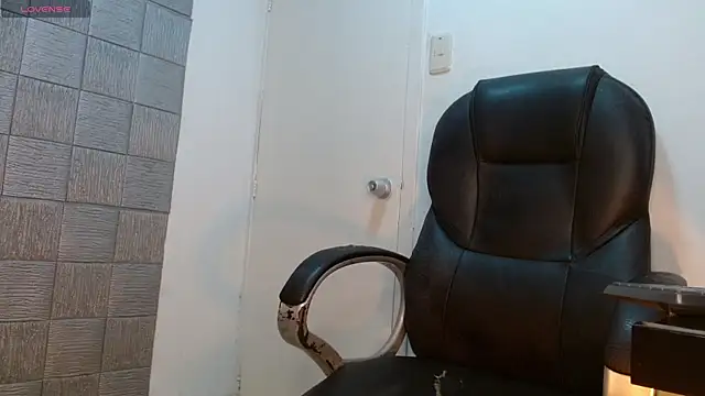 MykeCastle – Naživo XXX chat