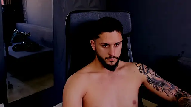 TroyWadee Live XXX-chat