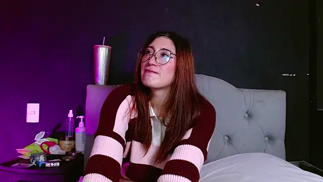 XXX chat uživo modela Red-moon1