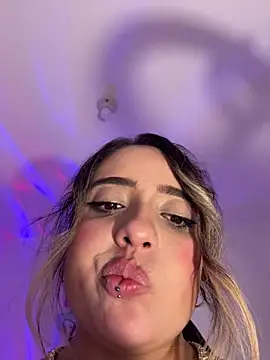 _Ninasanz's Live XXX Chat