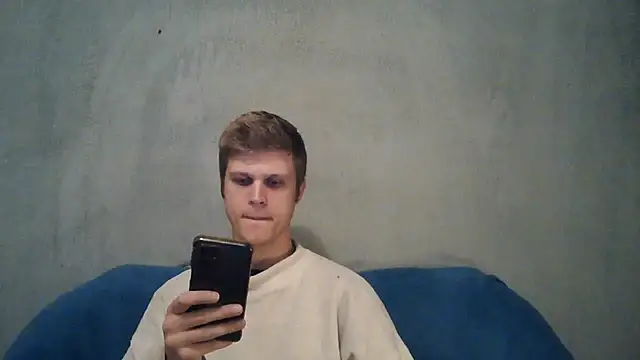 Chat +18 de NinhoMorango ao vivo