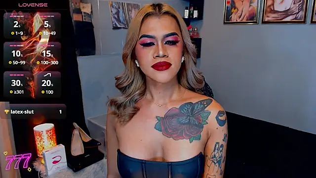 Chat XXX en directo de StellaStrong30