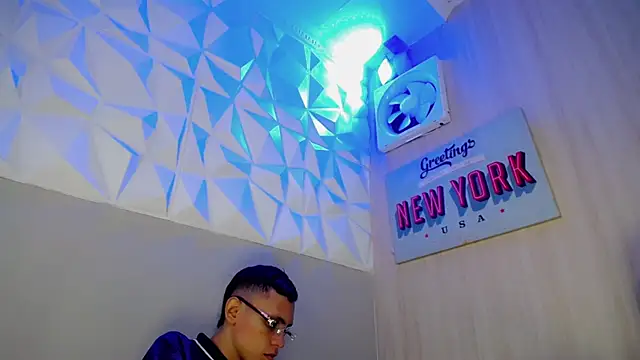 sombra_18のライブXXXチャット