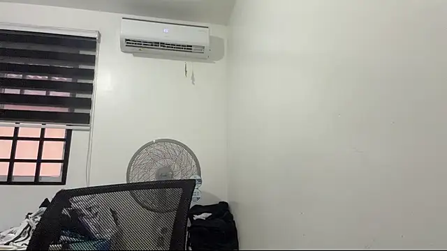 MoonLoch's Live XXX Chat