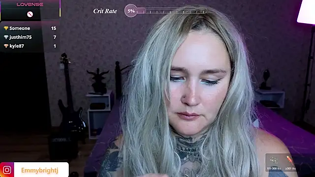 Emmybrightj_'s Live XXX Chat
