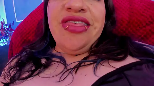 Chat XXX en directo de TaraTaylorr