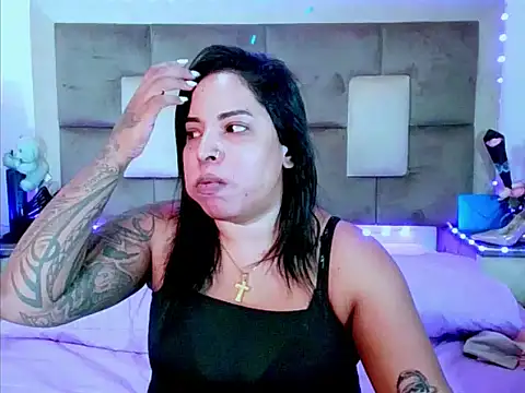 צ'אט XXX בשידור חי של indiantopaz694u