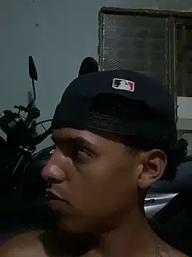 Aleexxx_2005's Live XXX Chat