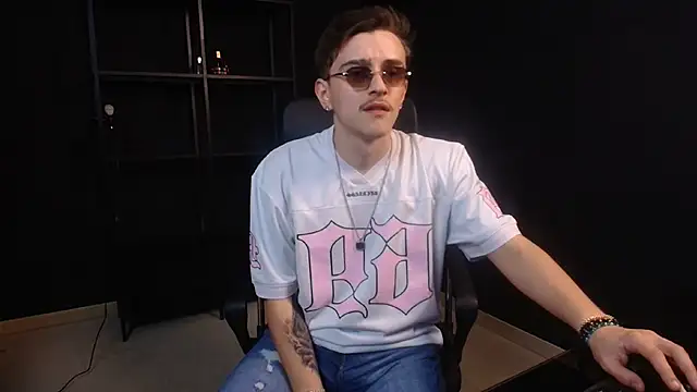Онлайн чат XXX FelixStarkk