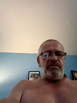 Seeittobelieveit100's Webcam Show