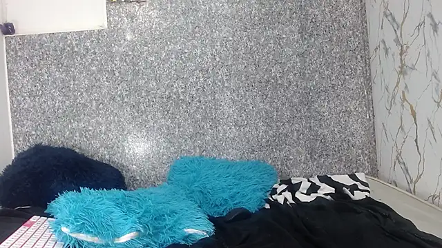 Chatroom XXX en direct de perverted_boyys22