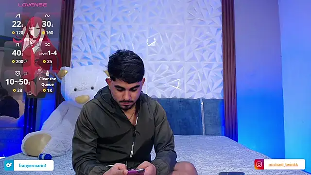 Michael_and_twinkk's Live XXX Chat