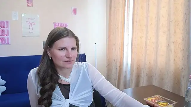 Mirabelle_Velvet's Live XXX Chat