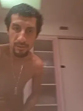 OscarbidD661: διαδικτυακό σόου στην κάμερα