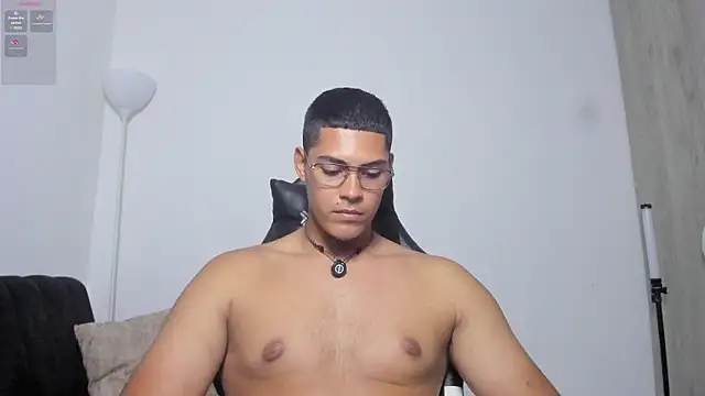 Iamdylan777's Live XXX Chat
