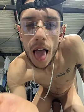 Živý XXX chat 27powercm