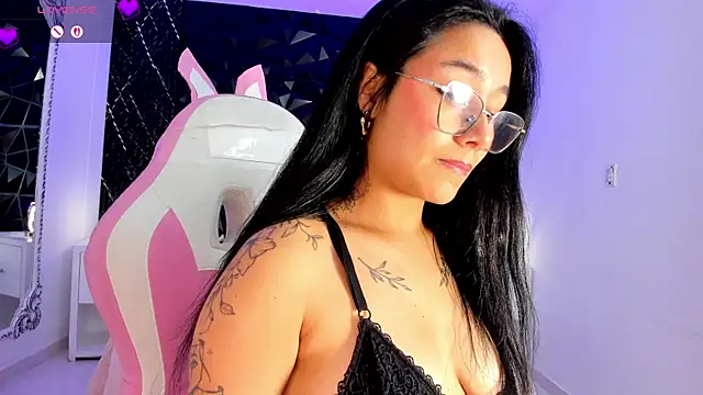 Chat +18 de AnaiaClarck ao vivo
