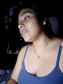 Chat +18 de zairabreze ao vivo