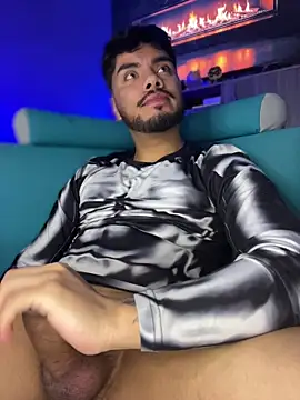 kryzthian_Olrox Adlı Modelin Canlı XXX Sohbeti