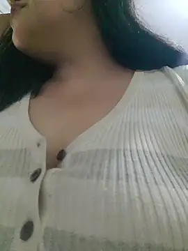Kalani_Engel Adlı Modelin Canlı XXX Sohbeti