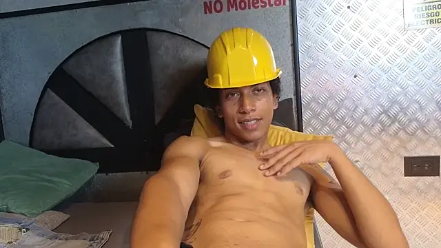 EnriqueBrook Live XXX-chat