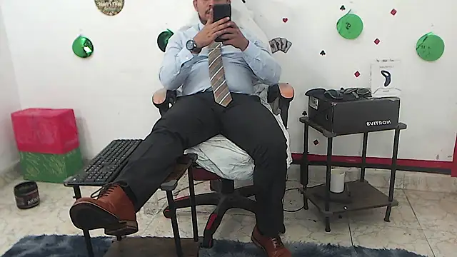 KalethBigDick Chat XXX in diretta